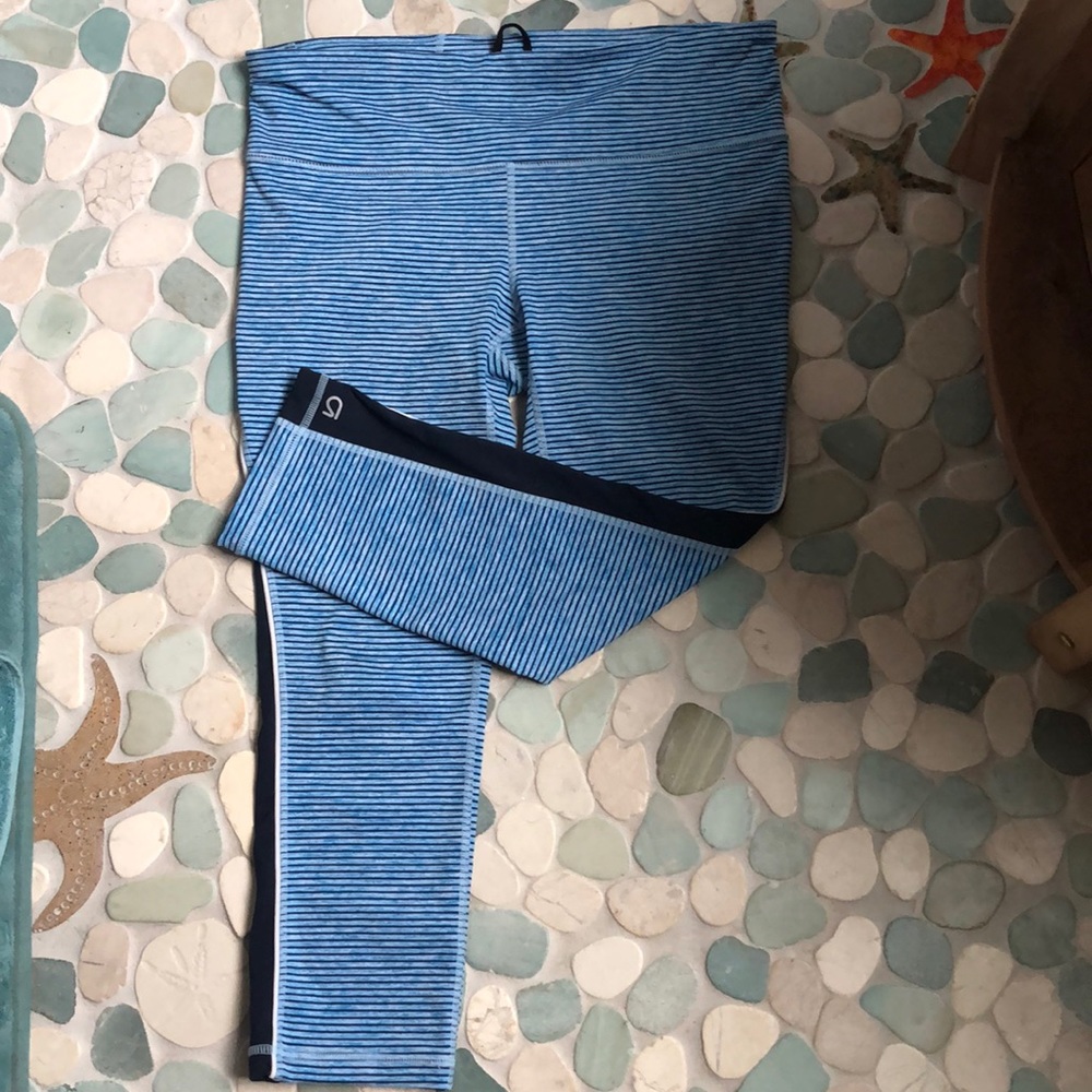 GAPfit cropped leggings M